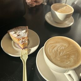 Blueberry olive oil cake and mole latte Blueberry olive oil cake and mole latte