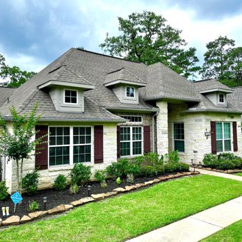 South Heat Landscaping - Stone edging and bed clean up + mulch - Landscaping Near Me South Heat Landscaping - Stone edging and bed clean up + mulch - Landscaping Near Me