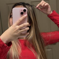 Kelly's Salon - Didn't come in with this chunk off