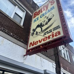 Betty's Ice Cream - The signage.