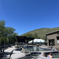 Broadwater Hot Springs & Fitness - Pools