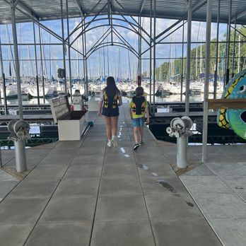 Sunrise Cove Marina - Docks where you pick up your boat. - Marinas Near Me - Gainesville, Georgia Sunrise Cove Marina - Docks where you pick up your boat. - Marinas Near Me - Gainesville, Georgia