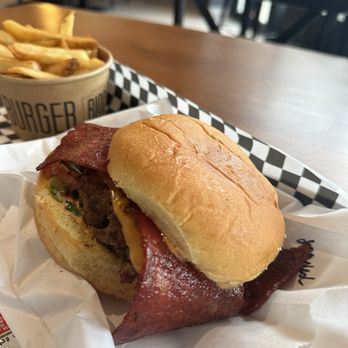 BurgerBloc - Burgers Near Me - Mississauga, Ontario