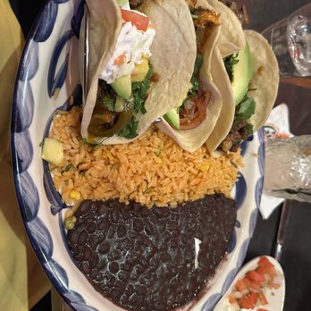 Guapo's Cocina & Bar - Tacos Oxaquennos Platter - Mexican Near Me - Fairfax, Virginia