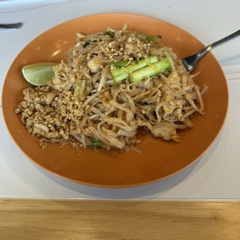 Mah Kin - Pad Thai - Thai Near Me - Chattanooga, Tennessee Mah Kin - Pad Thai - Thai Near Me - Chattanooga, Tennessee