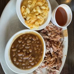 Chopper BBQ, Mac & Cheese, Baked Beans Chopper BBQ, Mac & Cheese, Baked Beans