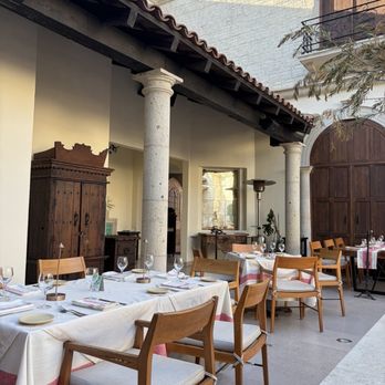 Romeo y Julieta - Italian Near Me - Cabo San Lucas, BCS