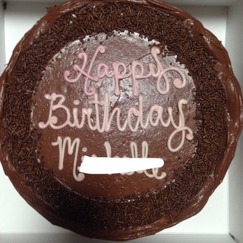 Magnolia Bakery - Horrible looking cake with crooked letters  10/2016 - Bakeries Near Me - Chicago, Illinois
