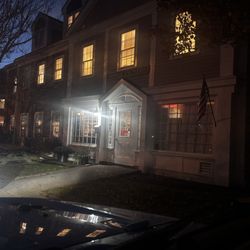Sophie T's Pizza - Exterior
