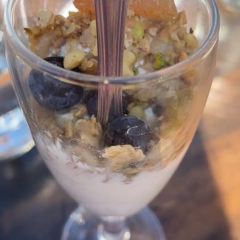 Wilson Hardware Kitchen & Bar - Complimentary granola - New American Near Me - Arlington, Virginia Wilson Hardware Kitchen & Bar - Complimentary granola - New American Near Me - Arlington, Virginia