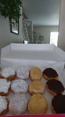 Sesame Donuts by null