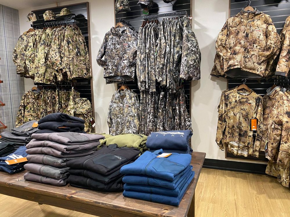 VICTORY RIDGE SPORTS Updated July 2024 431 Bayview Drive, Barrie