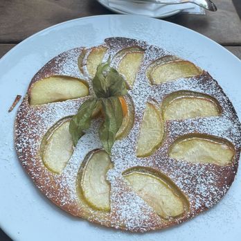 Café Muggel - Apfel Pfannkuchen - Cafes Near Me - Dusseldorf, NW Café Muggel - Apfel Pfannkuchen - Cafes Near Me - Dusseldorf, NW