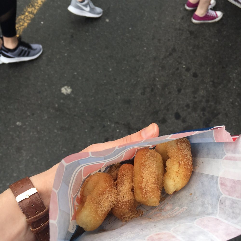 Donuts Donuts