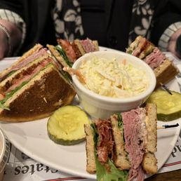 Hot Roast Beef Sandwich