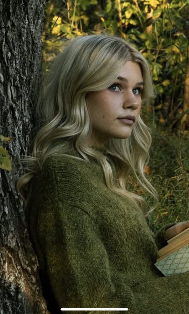 Blondes by Erica Logo