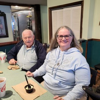 Pineapple Willy's - My Dad and I - Seafood Near Me - Panama City Beach, Florida