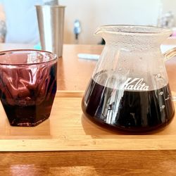 Flora Coffee - Pour over coffee
