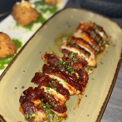 Chroma Modern Bar + Kitchen - Pollo A La Plancha