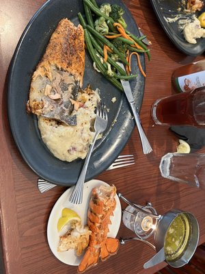 Mitchell’s Seafood House by null