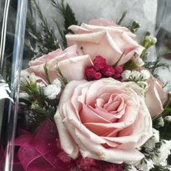 Florist By Laura - Old, brown edged mini light pink roses, only a trace of fuchsia, which was to be the primary color.
