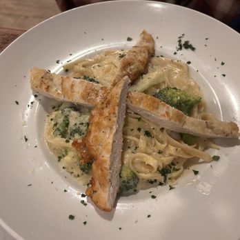 Cellos Farmhouse Italian - Fettuccine Alfredo - Pizza Near Me - Candia, New Hampshire Cellos Farmhouse Italian - Fettuccine Alfredo - Pizza Near Me - Candia, New Hampshire