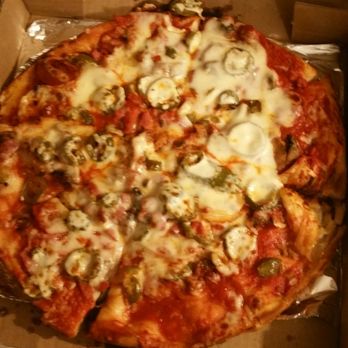 Capparelli's La Vernia - This is what they call extra cheese?!? Definitely not worth the $18 for a 12" - Pizza Near Me - La Vernia, Texas
