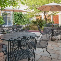 Brunswick Village Assisted Living - Patio/Courtyard