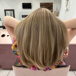 Bungalo Hair Lounge - Hilights and cut