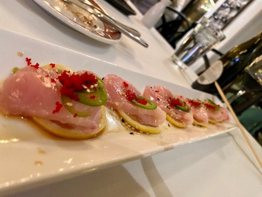 Mitch's on El Paseo by null