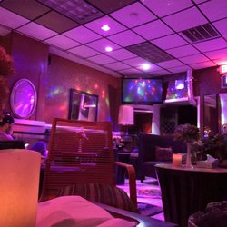 Pearl Lounge