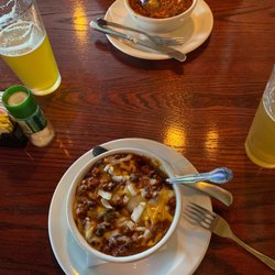 Station 43 Tavern - Bowl of Chili, yummy!!!