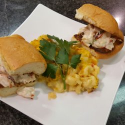 Central Market Cooking School - Lobster rolls and lobster mac n cheese