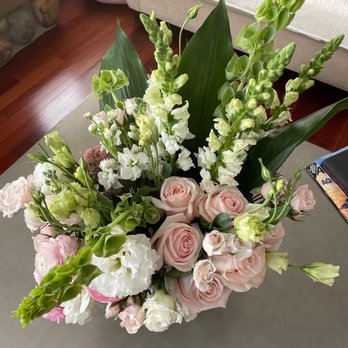 Sonoma Flowers by Sally Blue - Florists Near Me - Sonoma, California Sonoma Flowers by Sally Blue - Florists Near Me - Sonoma, California