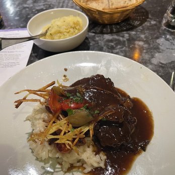 Le Hide - Beef stew - French Near Me - Paris, 75 Le Hide - Beef stew - French Near Me - Paris, 75