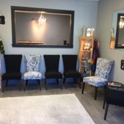 Shabby Sheek - Waiting area