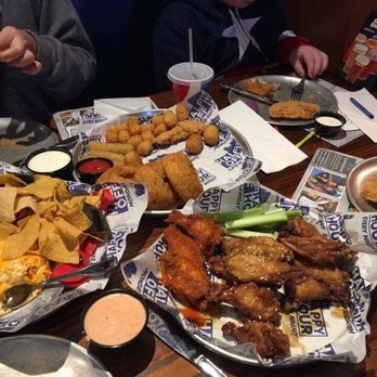 Big Al's - 11/15/16 Eating delicious food & celebrating a birthday! - Sports Bars Near Me - Vancouver, Washington
