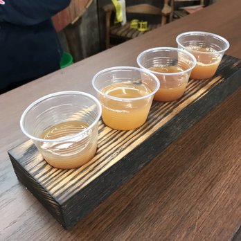Stuckey Farm Orchard and Cider Mill - Cider flight - Farmers Market Near Me - Sheridan, Indiana