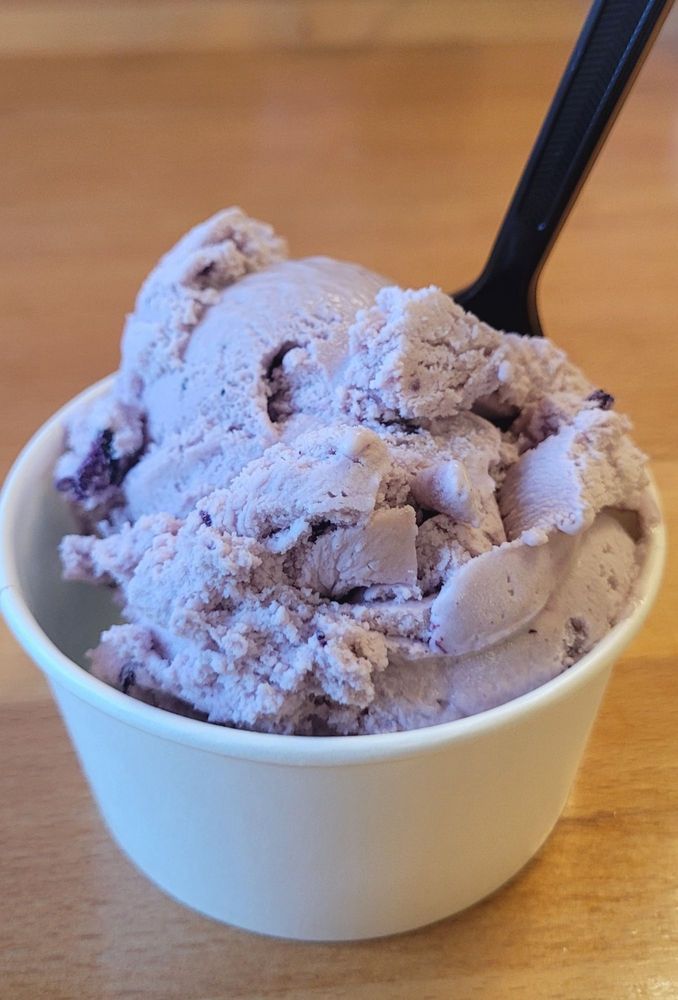 Gold Cup Creamery Logo