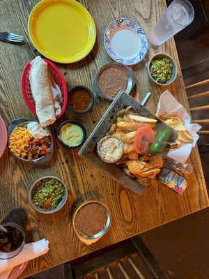 El Tiempo Cantina by null