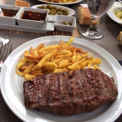 Posta La Churrasquita - Muy bien menú por 11€. Buen servicio y local agradable.