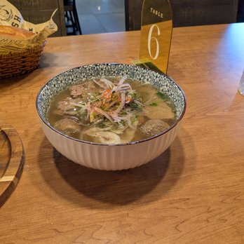 Me’s Kitchen - Pho bo - Vietnamese Near Me - Sacramento, California