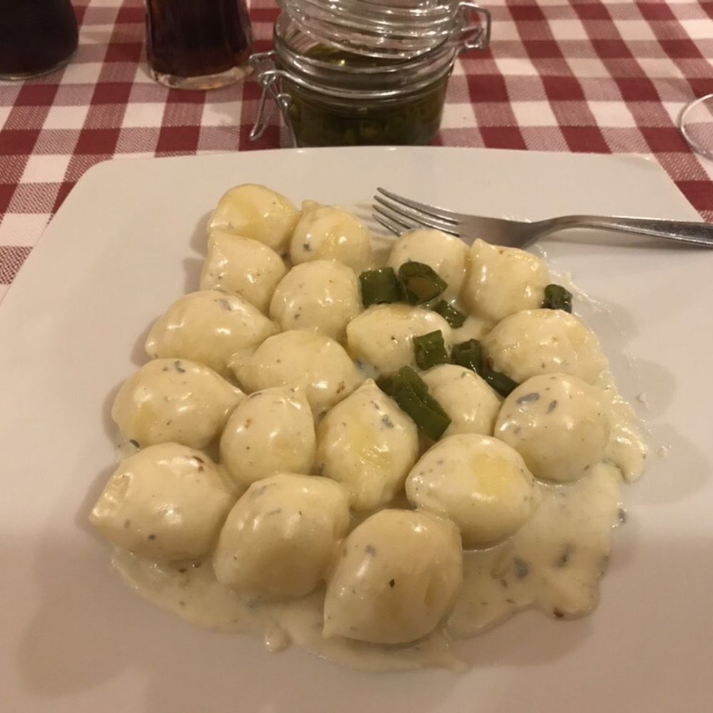El Gato Pizzeria - Wine Bars Near Me - Teramo, TE El Gato Pizzeria - Wine Bars Near Me - Teramo, TE