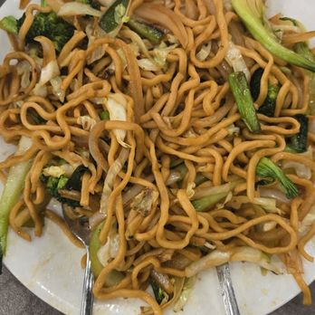 Dumpling Bites - Veg Chowmein (medium thick) - Noodles Near Me - San Francisco, California Dumpling Bites - Veg Chowmein (medium thick) - Noodles Near Me - San Francisco, California