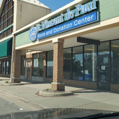 ST. VINCENT DE PAUL STORE AND DONATION CENTER - 13455 Hall Rd, Utica