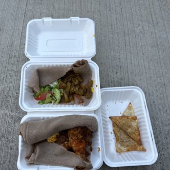 Makeda's Cuisine - Beef Tibs, Dorho Wot, and Veggie Sambusa - Food Trucks Near Me - Eugene, Oregon