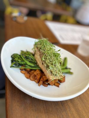 Badfins Food + Brew by null