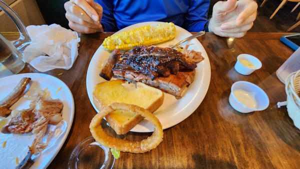 Pit Stop Bar-B-Q by null