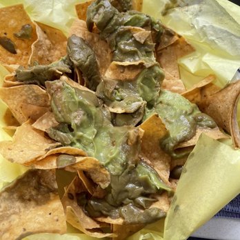 Rolberto's Taco Shop - Chips and guacamole - Mexican Near Me - San Diego, California