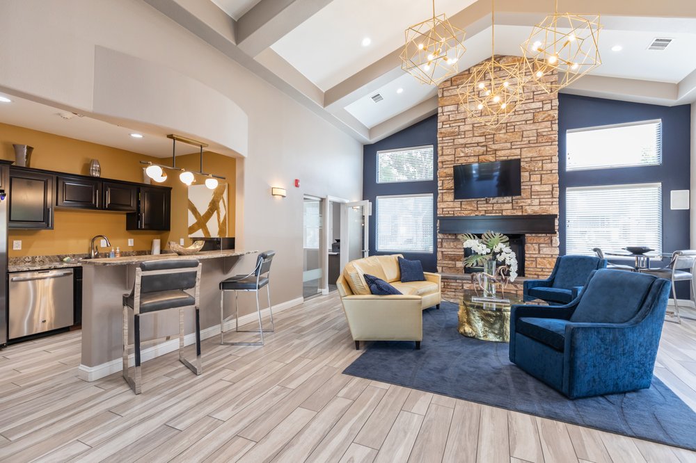 THE DAKOTA AT GOVERNORS RANCH Updated August 2024 9097 W Cross Dr